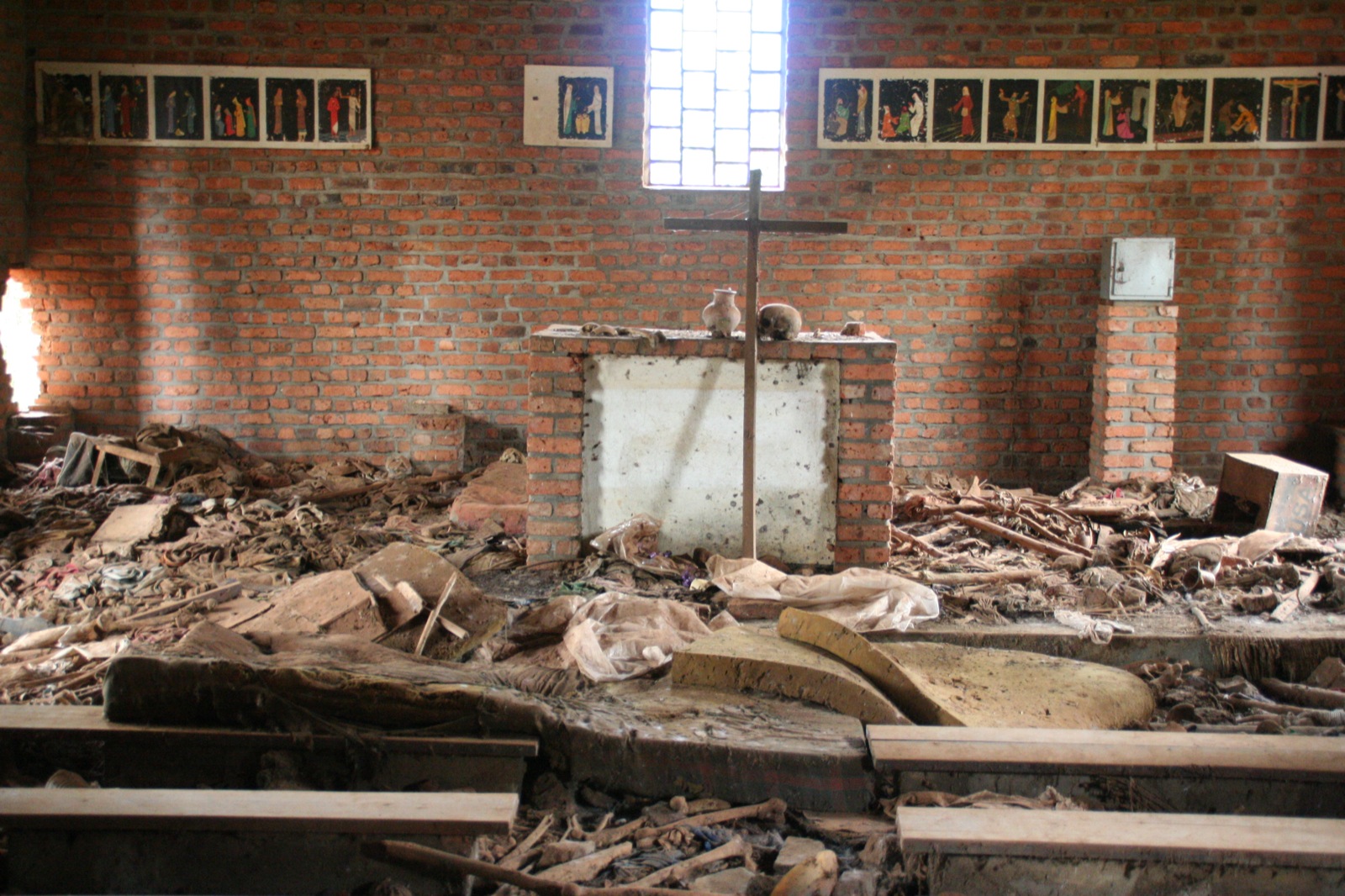 Kirkerom som ligger i ruiner